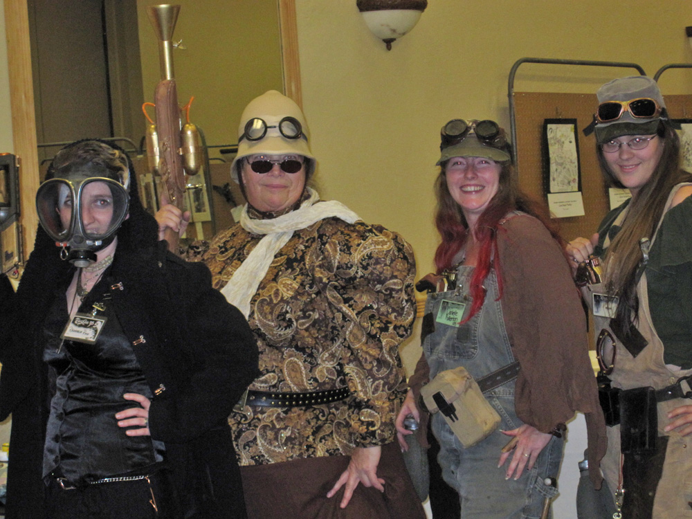 Femfen contestants Rhiannon, Rebecca, + two others